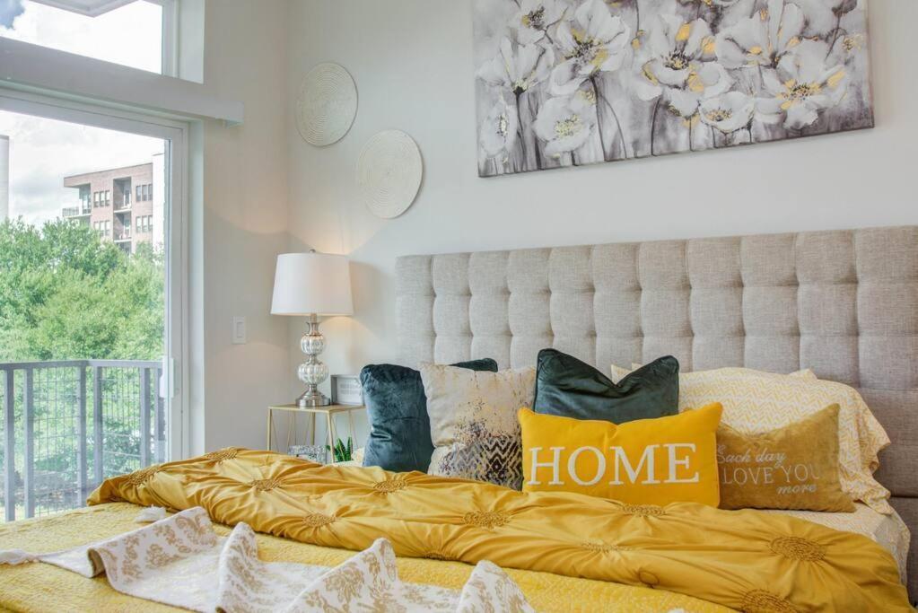 Апартаменты Luxury Living Downtown Houston Kingbed. Экстерьер фото