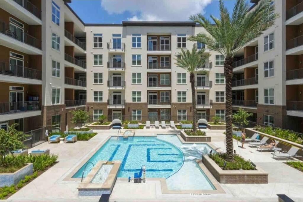 Апартаменты Luxury Living Downtown Houston Kingbed. Экстерьер фото